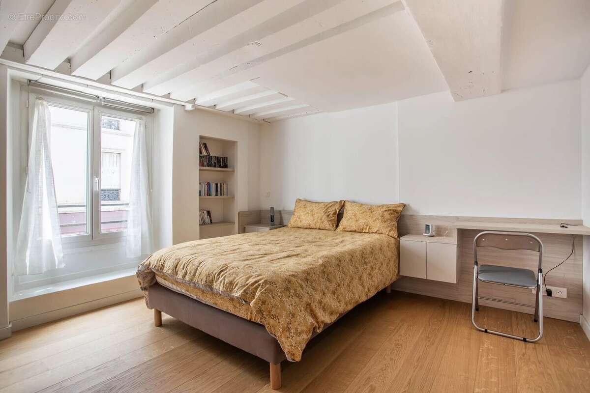 Appartement à PARIS-6E