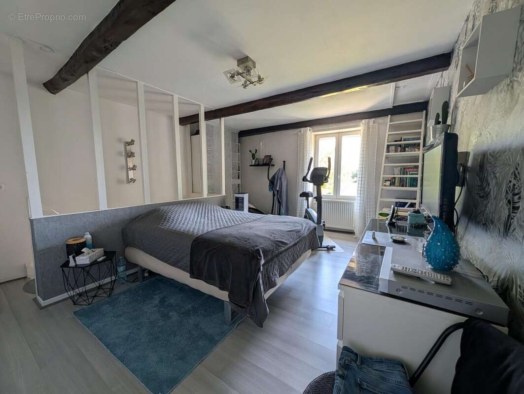 Maison 90 m² à Saint-Hilaire-De-La-Cote  - photo 6