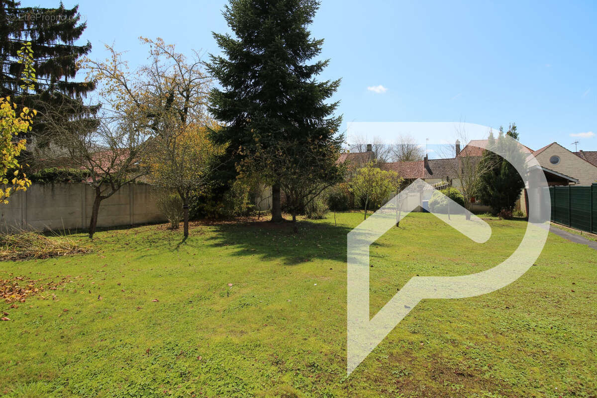 Maison à GRANDFRESNOY