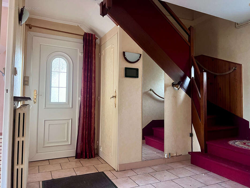 Maison à COULANGES-LES-NEVERS