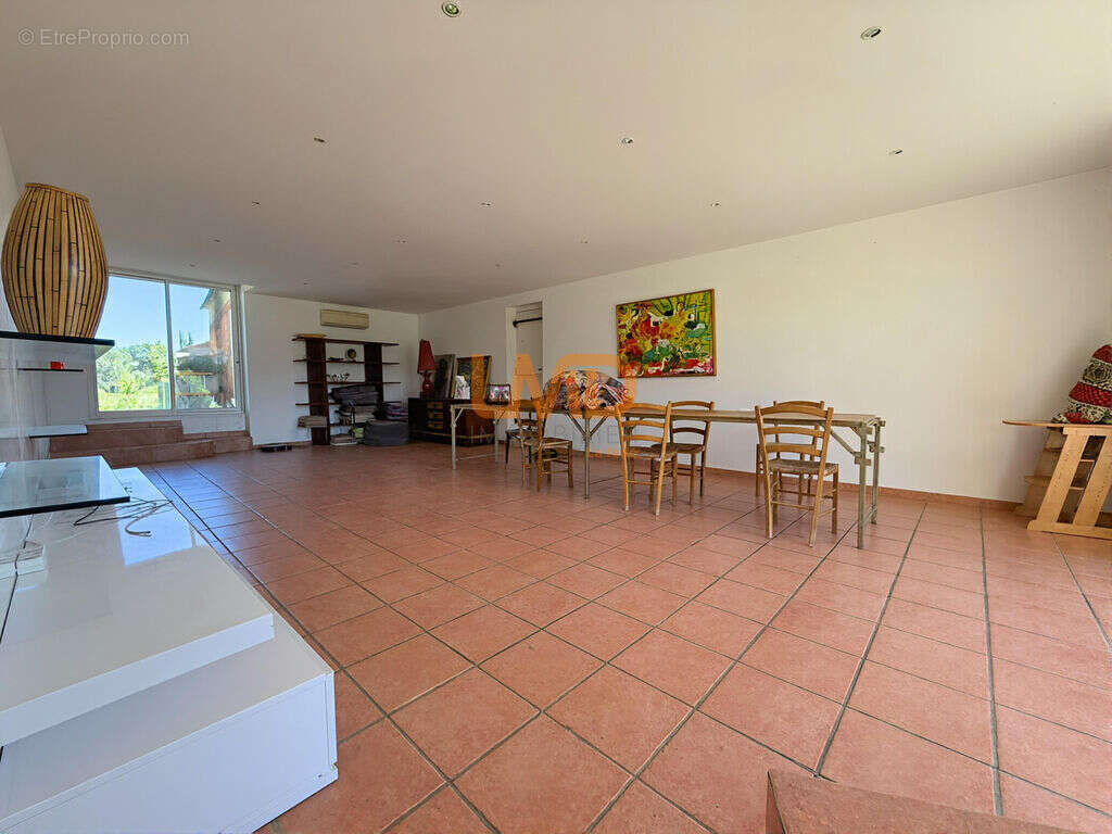 Maison à LA MOTTE