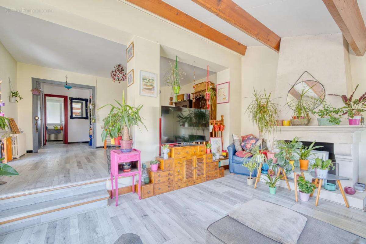 Maison de 6 pièces de 157 m² à La Rochelle - photo 7