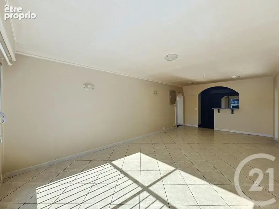 Appartement 4 pièces 79 m² à vendre à Venissieux (69200) - photo 4