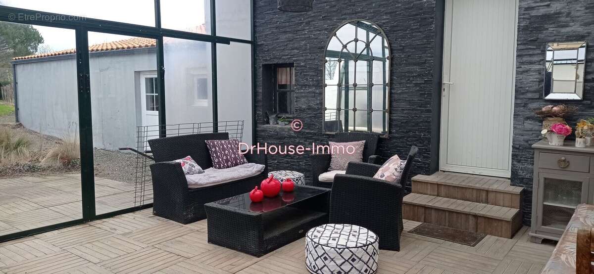 Maison à COMMEQUIERS