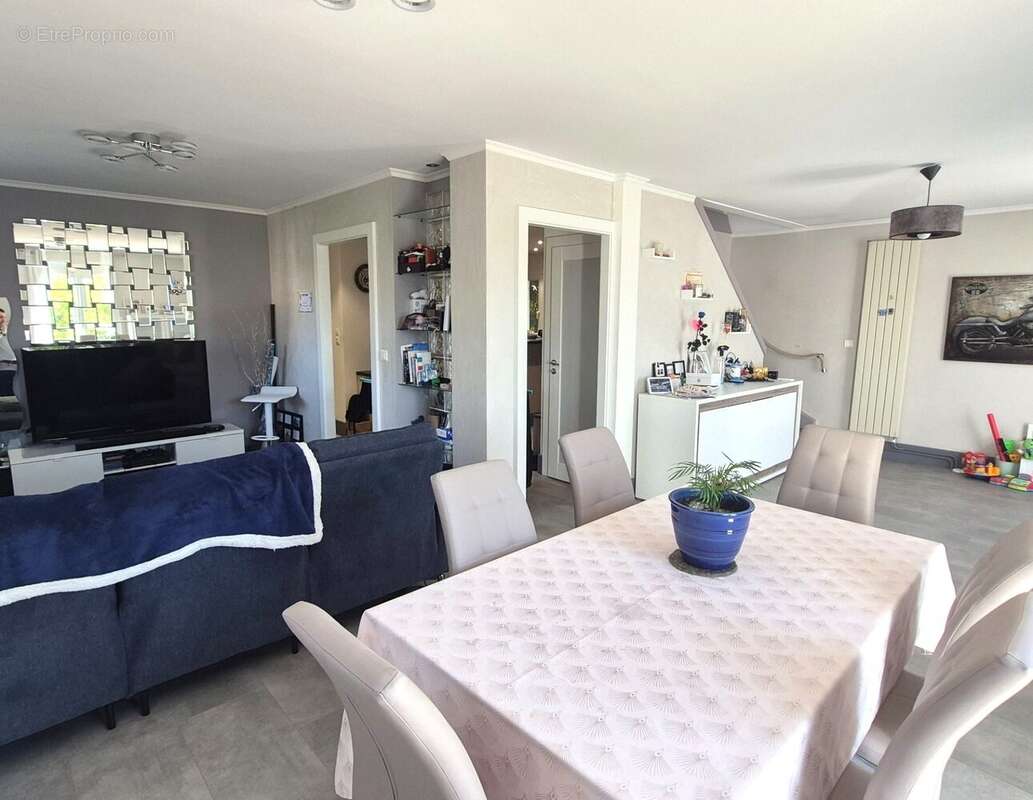 Maison à CRANVES-SALES