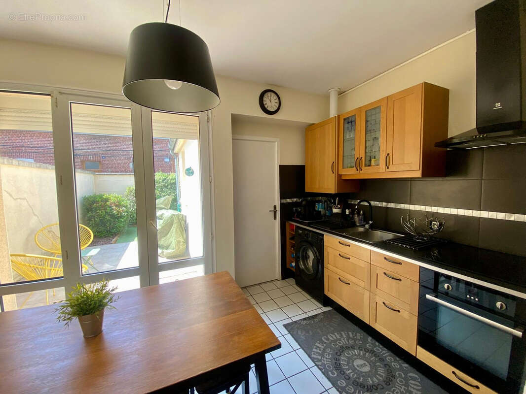 Maison à SAINT-QUENTIN