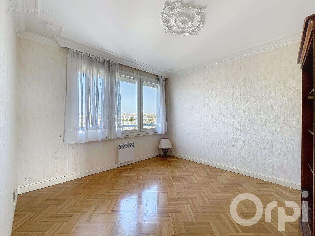 Appartement à LONGJUMEAU