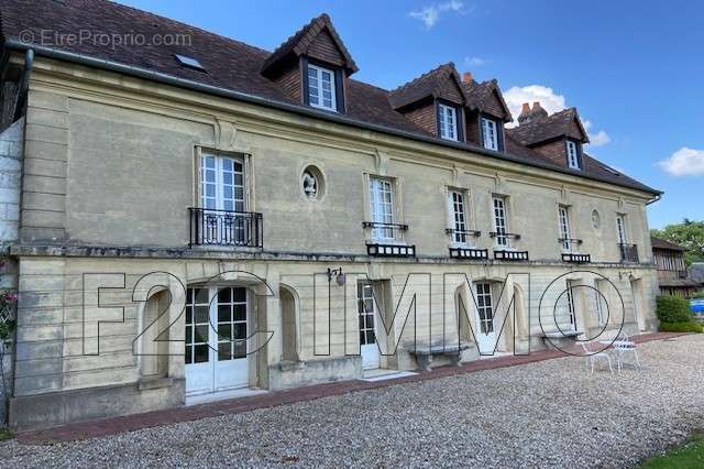 Maison à BOURG-ACHARD