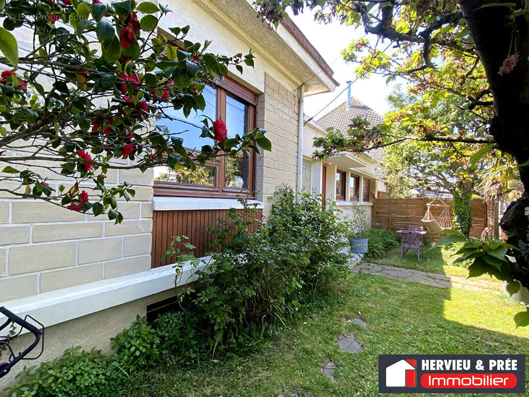 Maison à OUISTREHAM