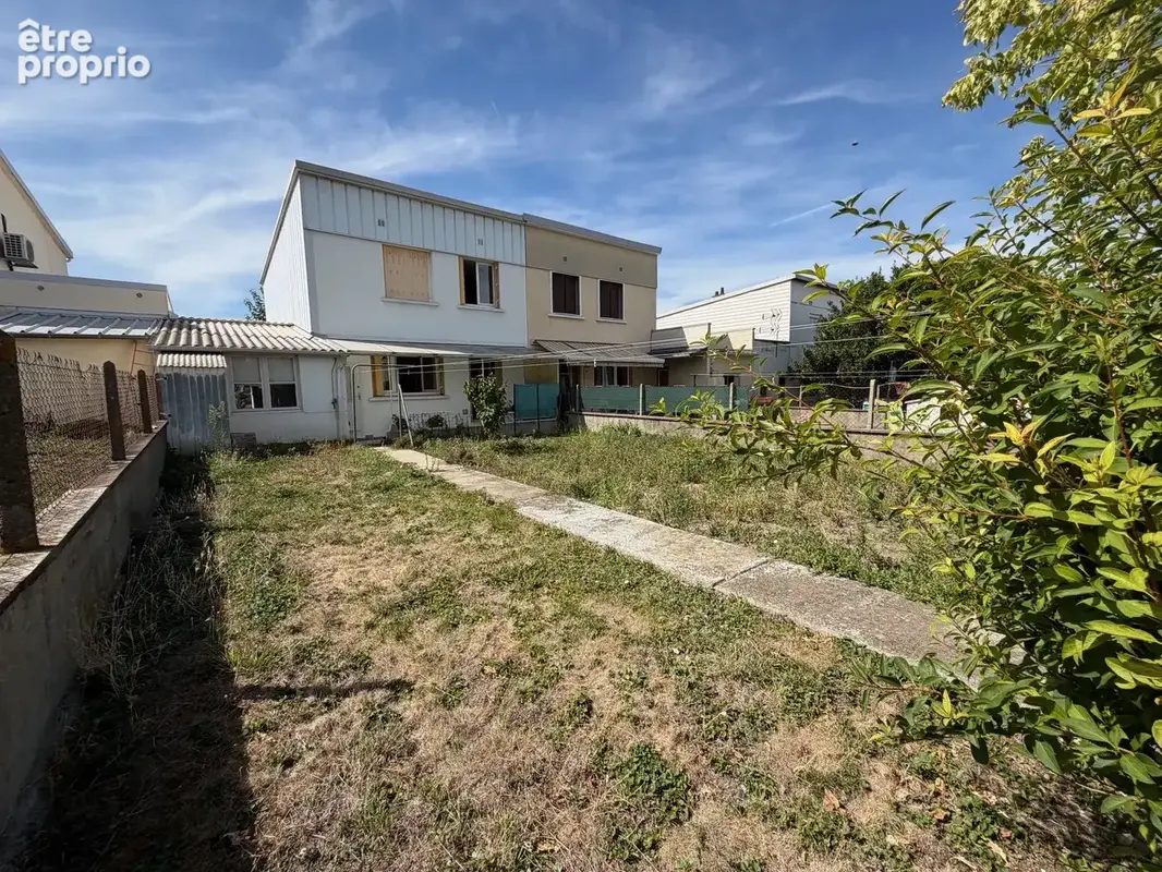 Maison à LEMPDES