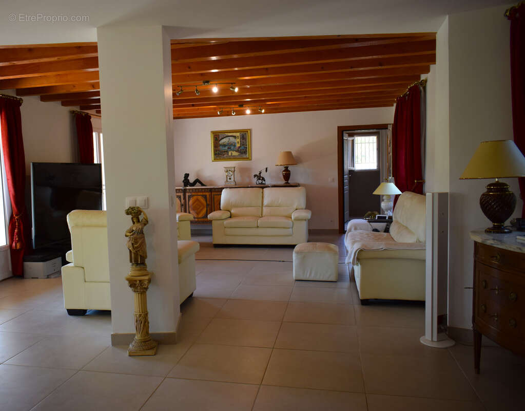 Maison à PLAN-D'AUPS-SAINTE-BAUME