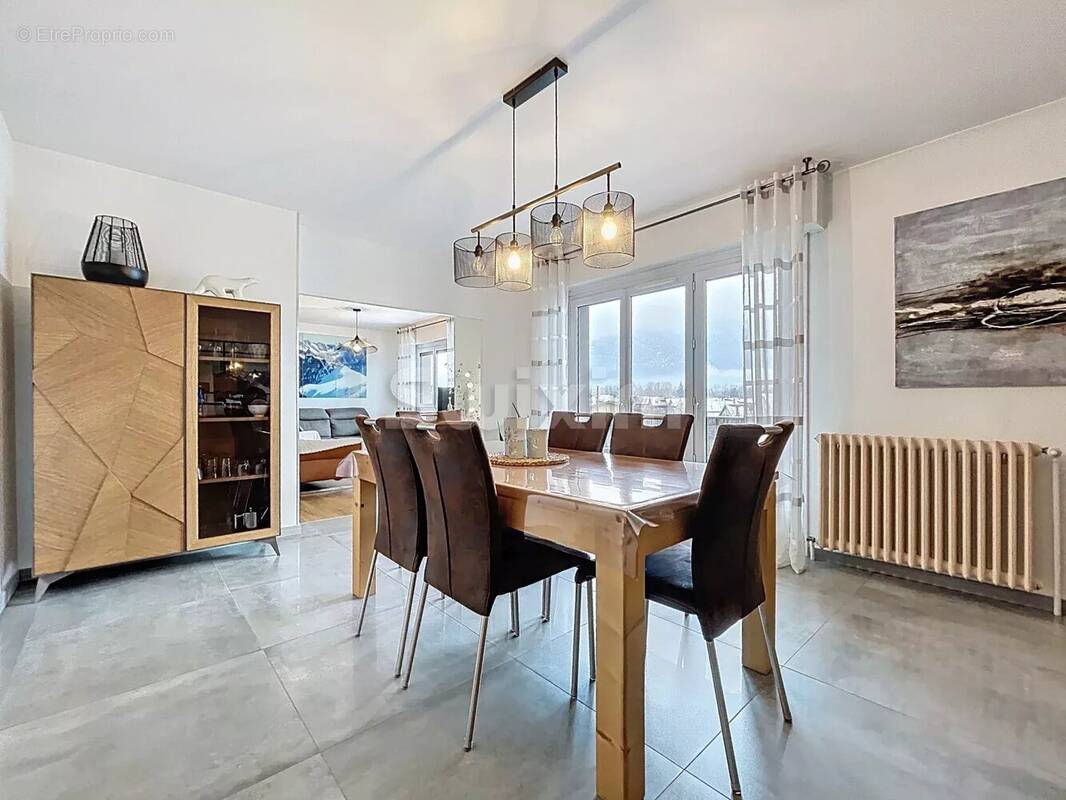 Appartement à CLUSES