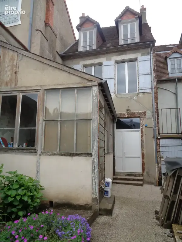 Immeuble a usage mixte avec habitation et commerce - photo 16