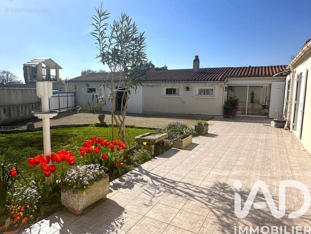 Photo 1 - Maison à MONTROY