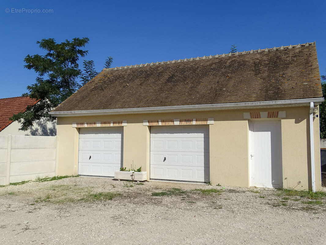 Maison à GIEVRES