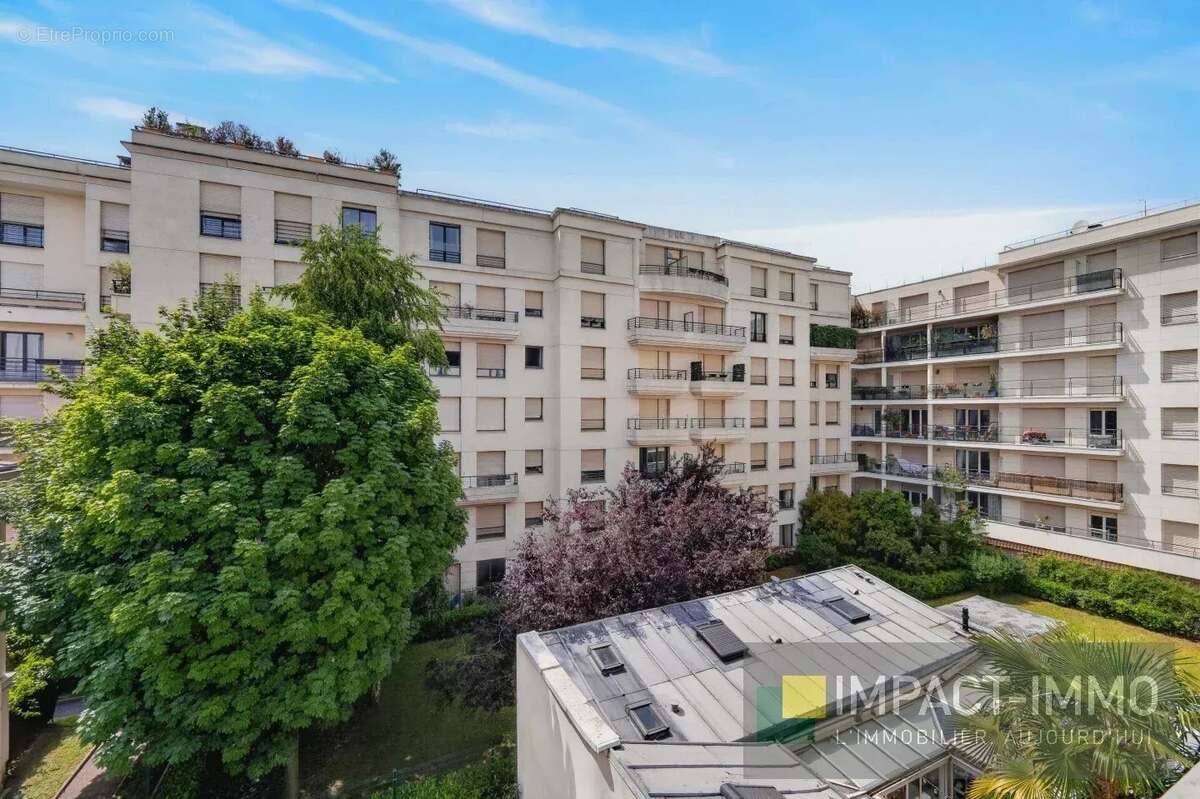 Appartement à LEVALLOIS-PERRET