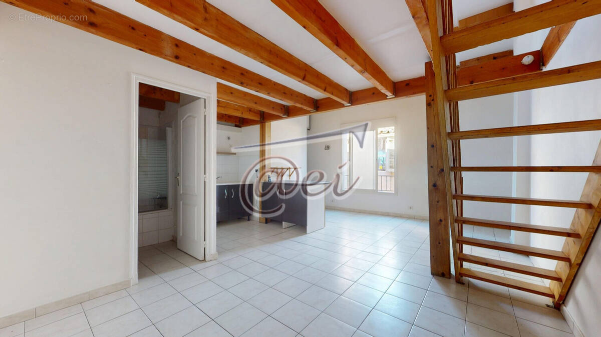 Appartement à SAINT-MAXIMIN-LA-SAINTE-BAUME