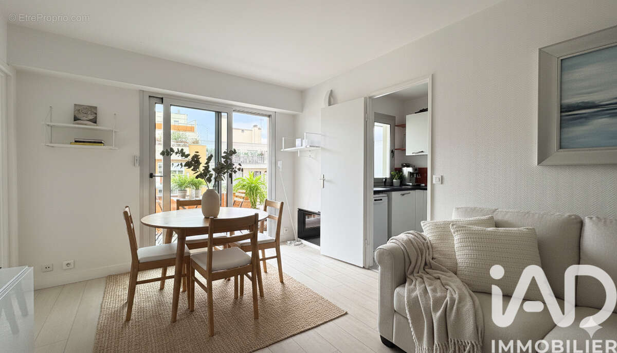 Photo 3 - Appartement à PARIS-12E