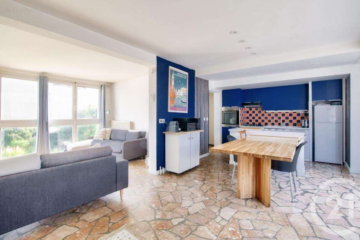 Maison à LES PAVILLONS-SOUS-BOIS