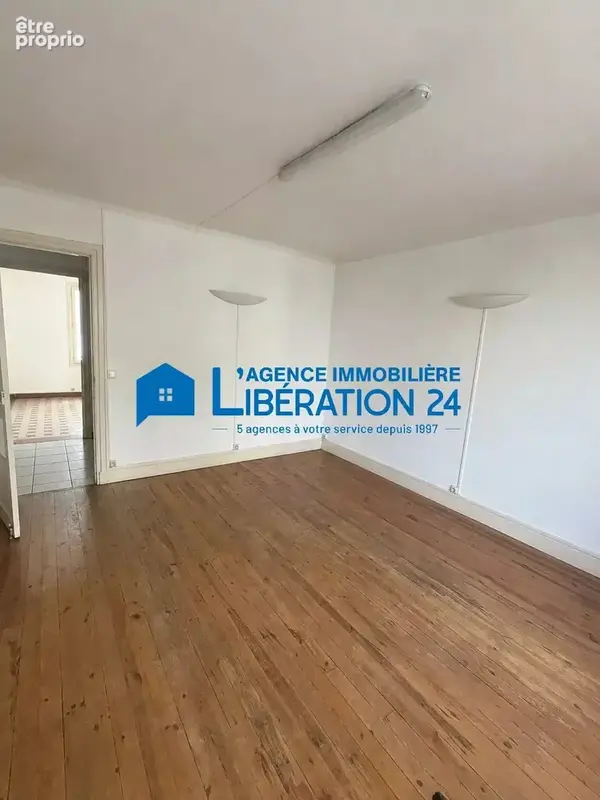 Appartement T2 de 60 m² à Saint-Étienne - photo 5