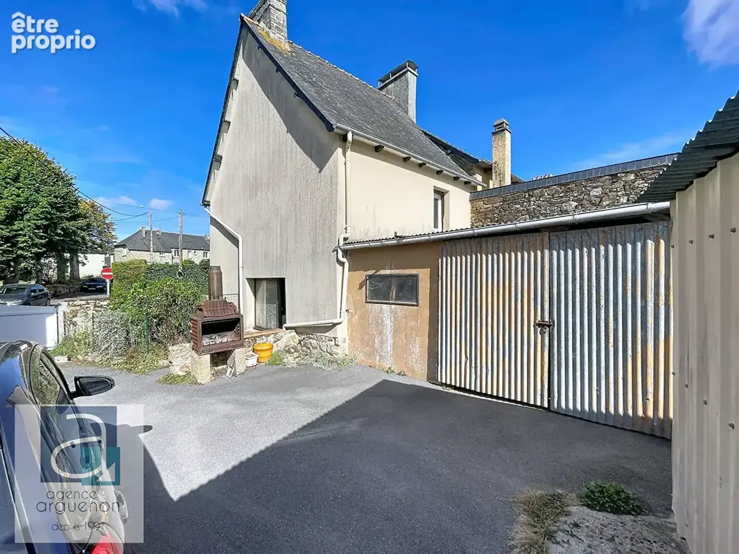 CAULNES - Maison de caractère avec dépendances, à proximité du centre-bourg - photo 9