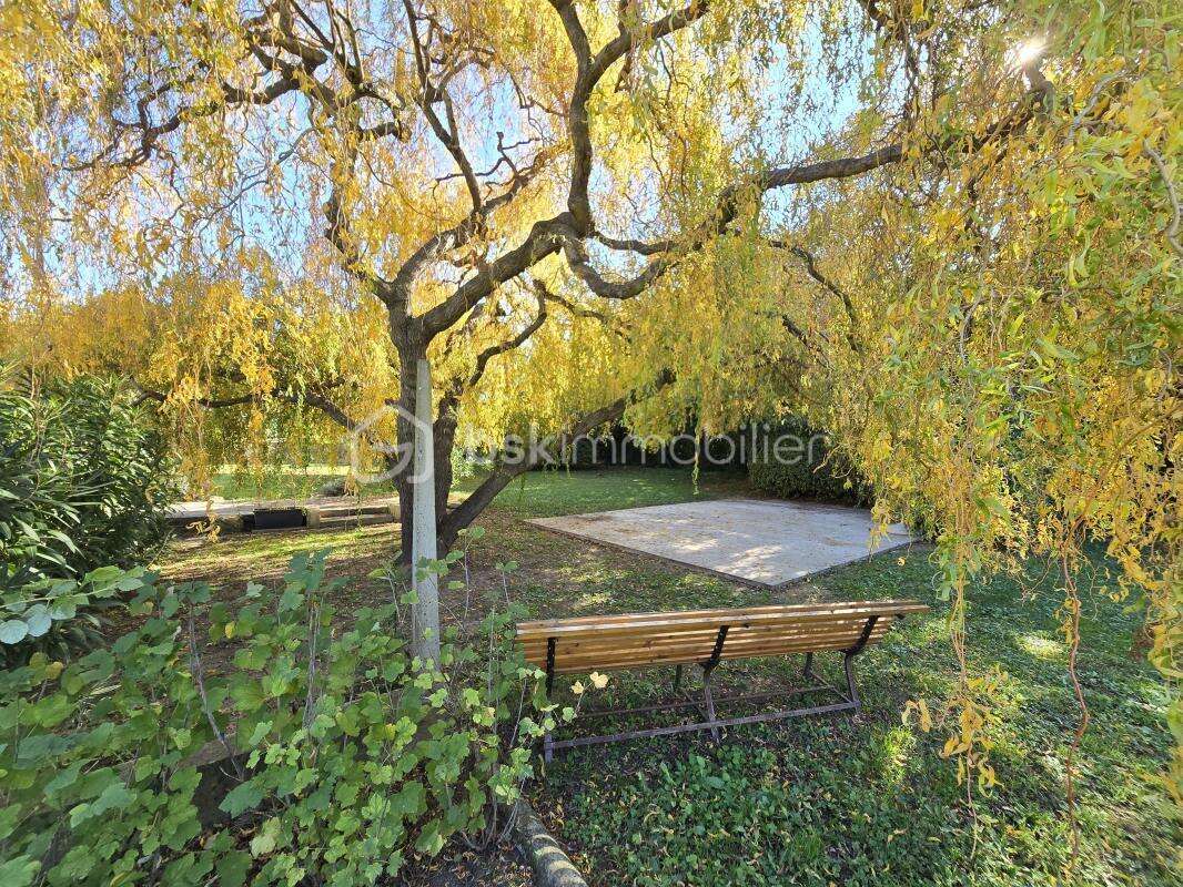 Maison à SAINT-JULIEN-DE-PEYROLAS