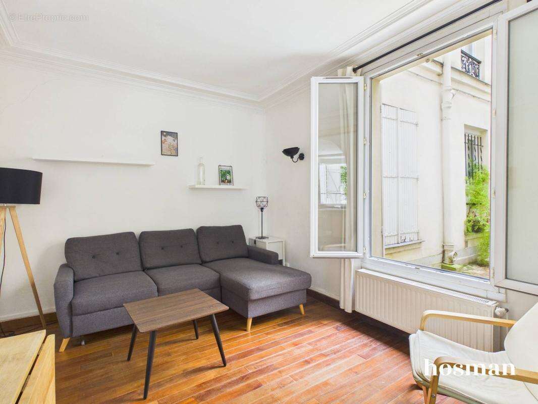 Appartement à PARIS-18E