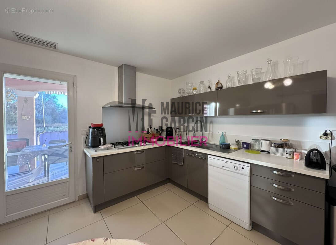 Maison à MORIERES-LES-AVIGNON