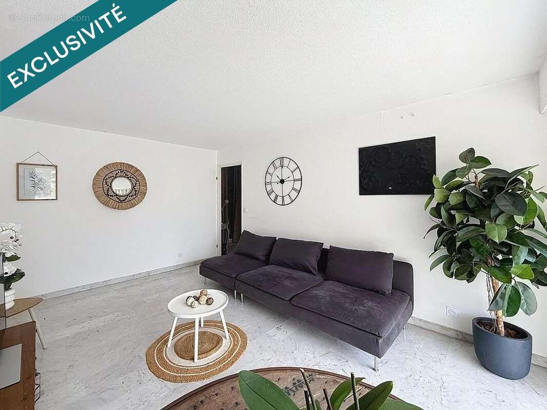 Photo 2 - Appartement à FREJUS