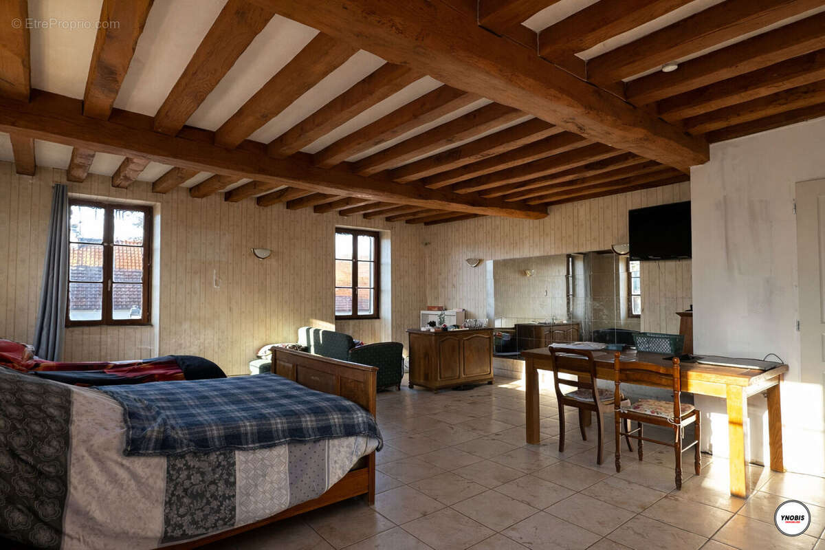 Appartement à JUMEAUVILLE