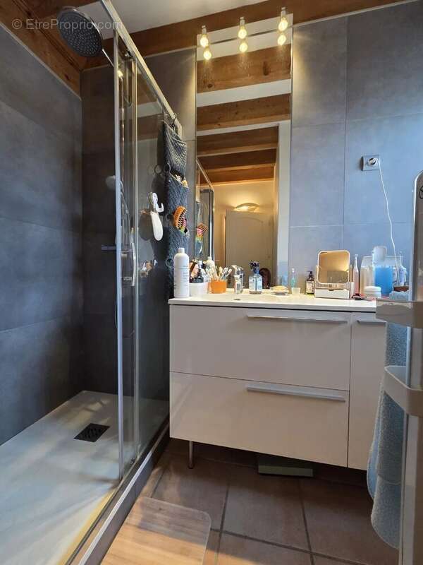 Maison à MIRIBEL-LANCHATRE