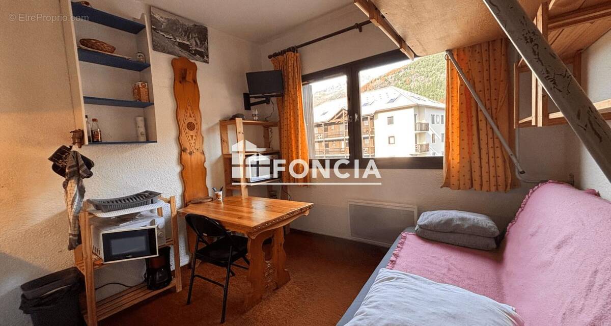 Appartement à LA SALLE-LES-ALPES