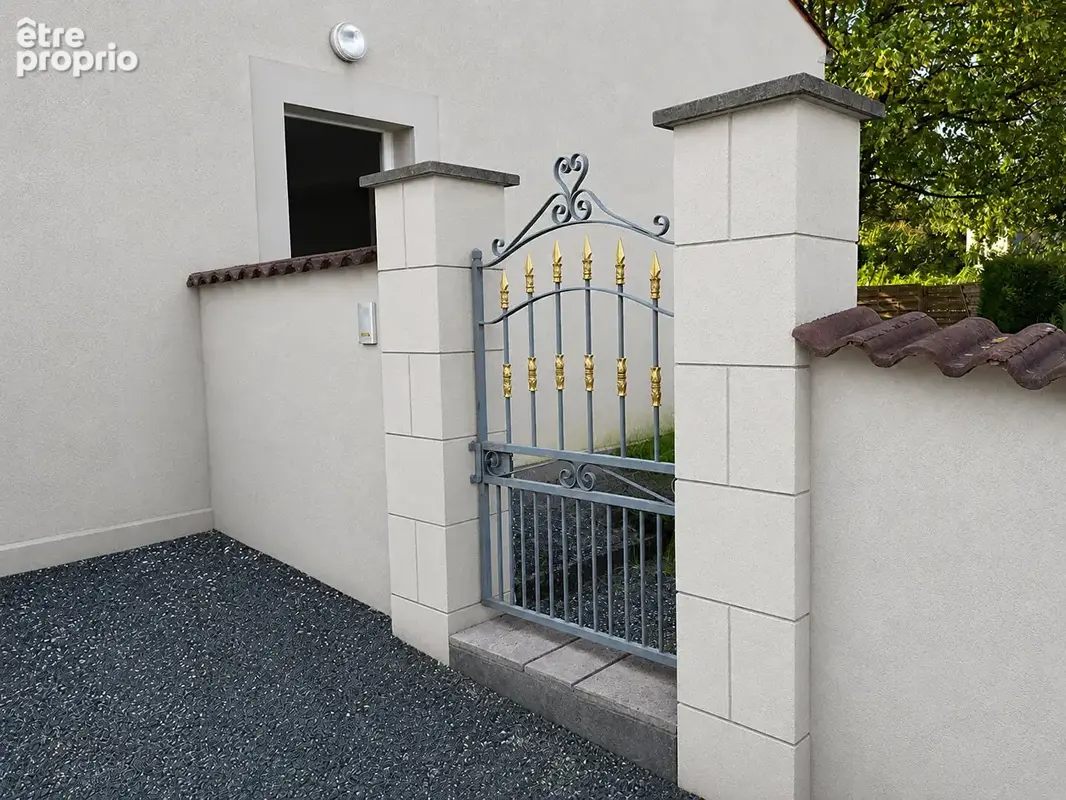 Maison mitoyenne rénovée , secteur eysses . - photo 4