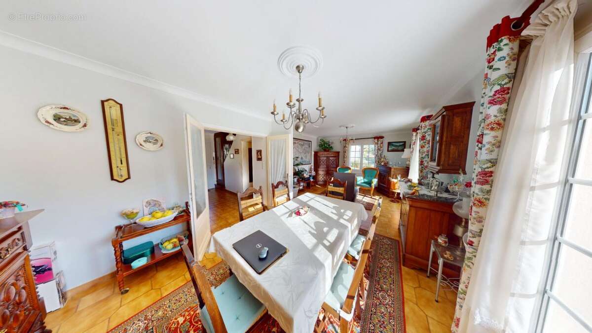 Maison à SAINT-BOHAIRE