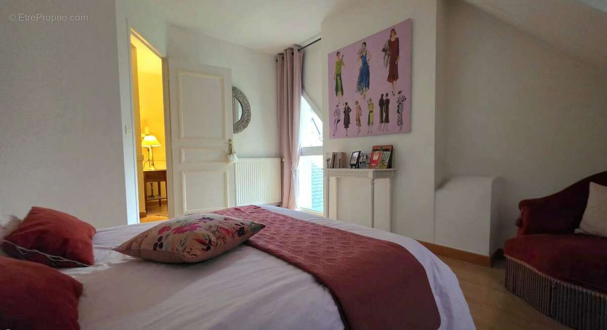 Maison à SAINT-AVE
