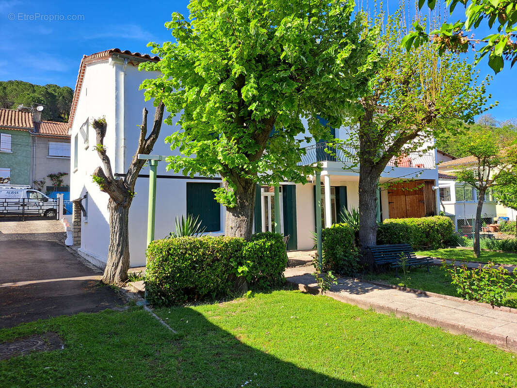 Maison à QUILLAN