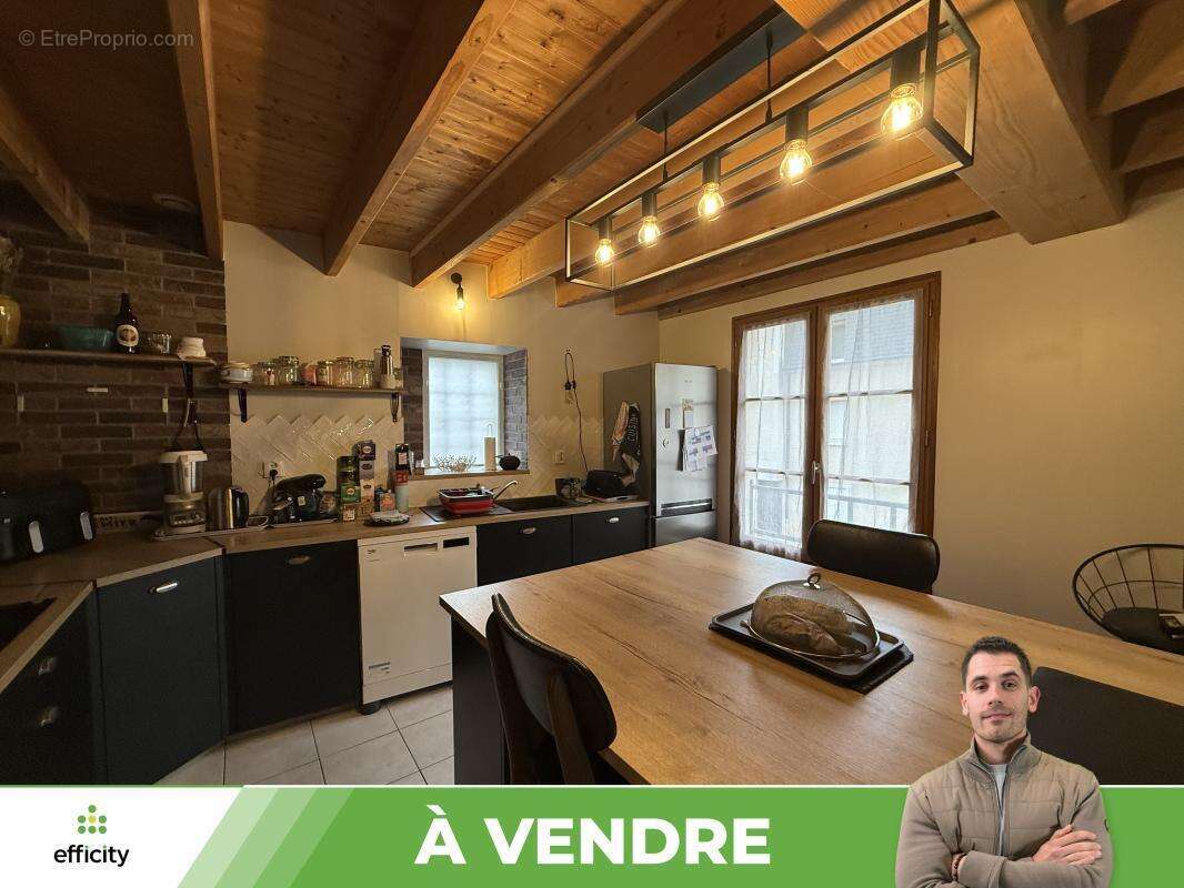 Maison 94 m² à Poitiers  - photo 6