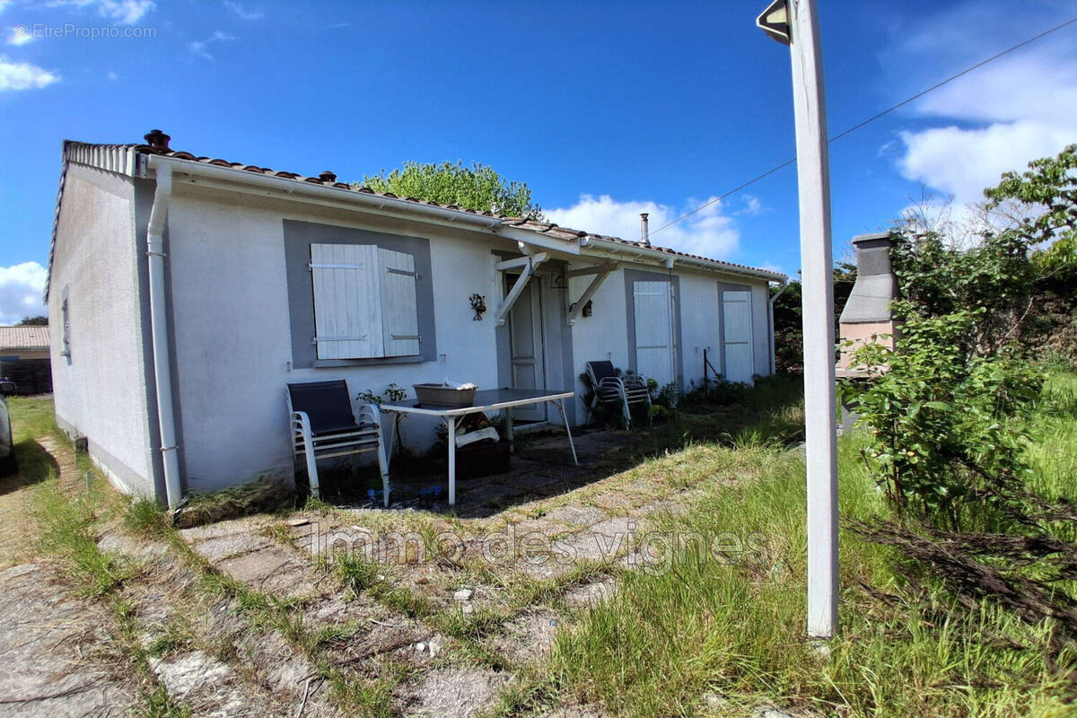Maison à AMBARES-ET-LAGRAVE
