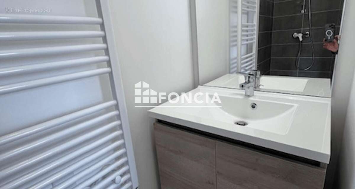 Appartement à RILLIEUX-LA-PAPE