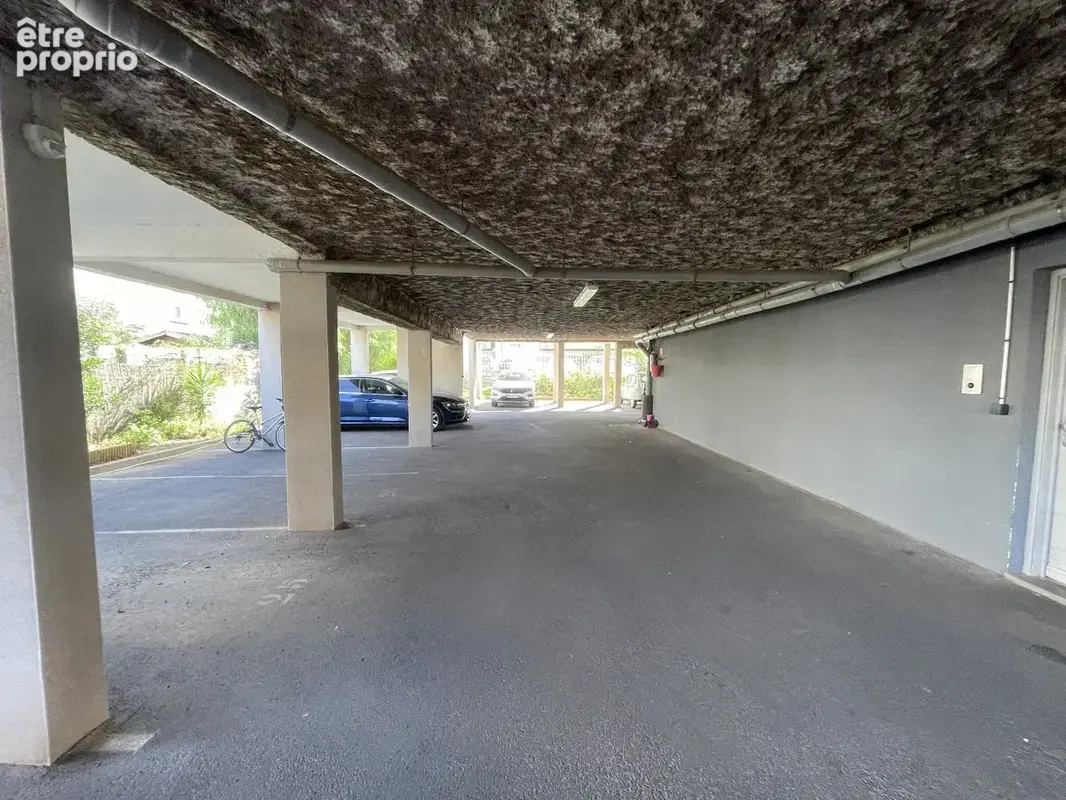 À VENDRE  Bel appartement lumineux avec 2 grandes terrasses à Agde - photo 7
