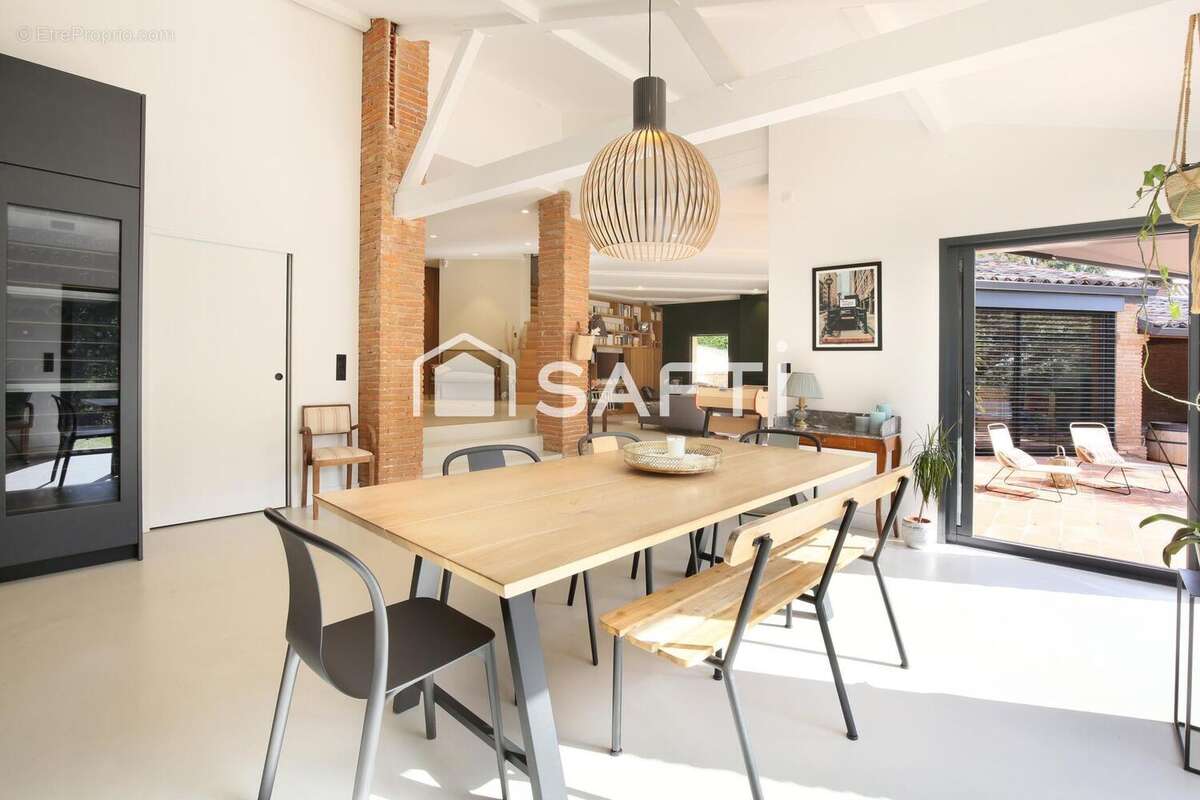 Maison 222 m² à Tournefeuille  - photo 4