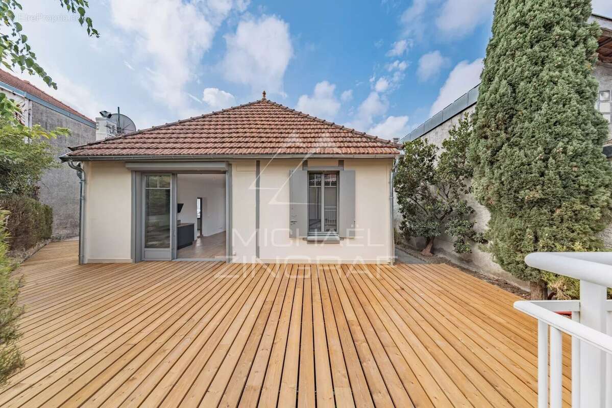 Arcachon Centre – L'élégance d'une authentique Arcachonnaise entièrement rénovée - photo 14