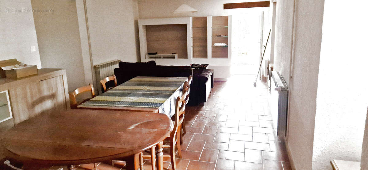 Maison à LE COLLET-DE-DEZE