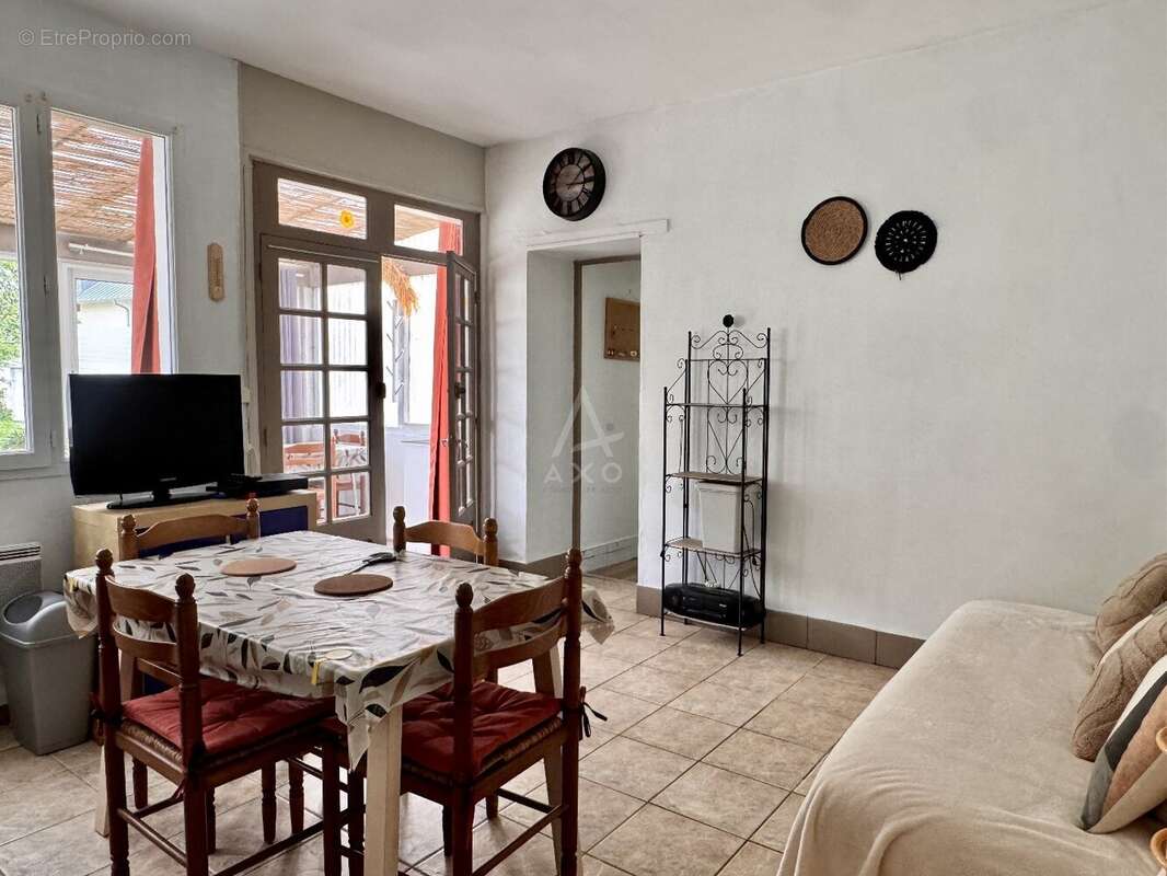 Maison à JONZAC