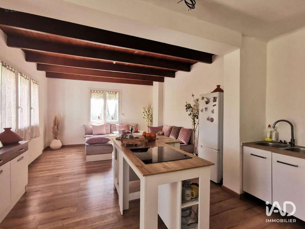 Maison 126 m² à Connaux  - photo 7