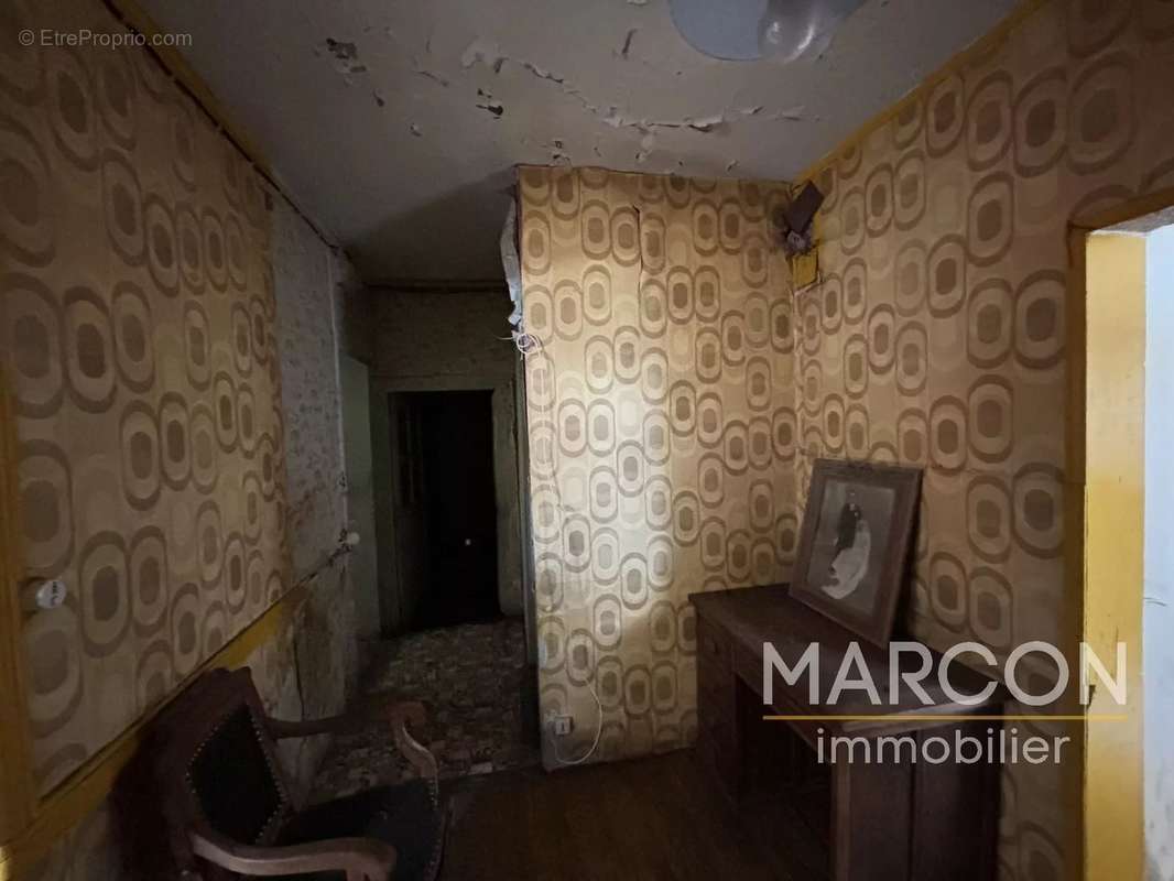 Maison à PEYRAT-LA-NONIERE