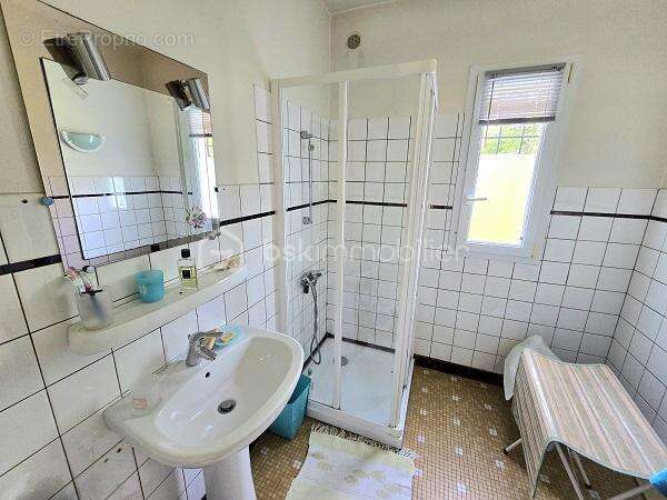 Magnifique maison de 170 m2 4 chambres sur un terrain de 913 m2 !!! - photo 20
