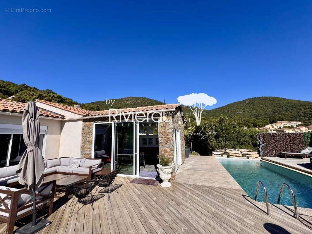CAVALAIRE - Superbe villa contemporaine  - 5 chambres - bell - photo 26