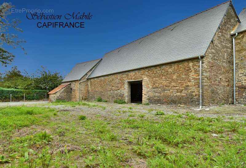 Dpt (35), à vendre propriété à rénover - Baie du Mont Saint Michel - Saint Georges de Gréhaigne - photo 2