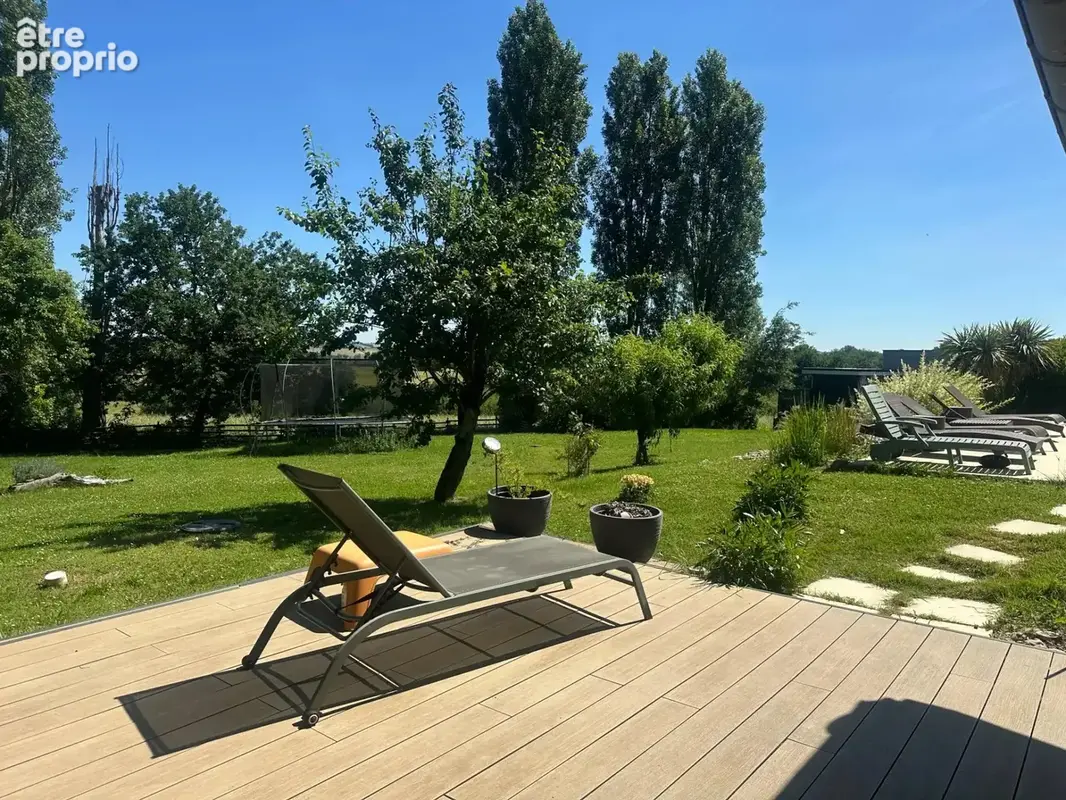 Lauragaise de 260 m2 sur 2500 m2 de parcelle - photo 2
